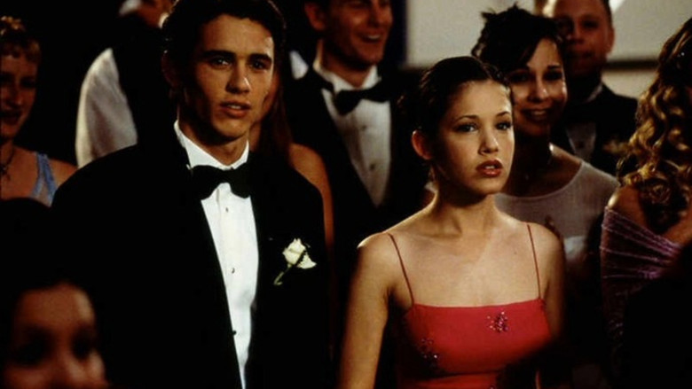 кадр из фильма Любой ценой