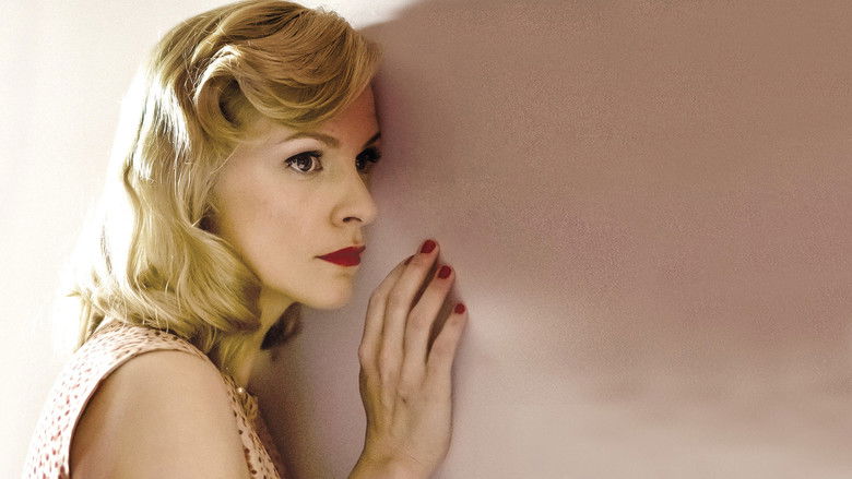 кадр из фильма Материнский инстинкт