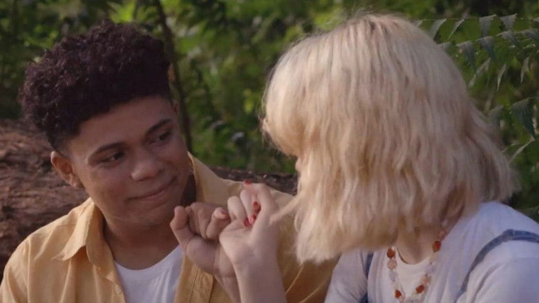 кадр из фильма Lugares Fantasmas