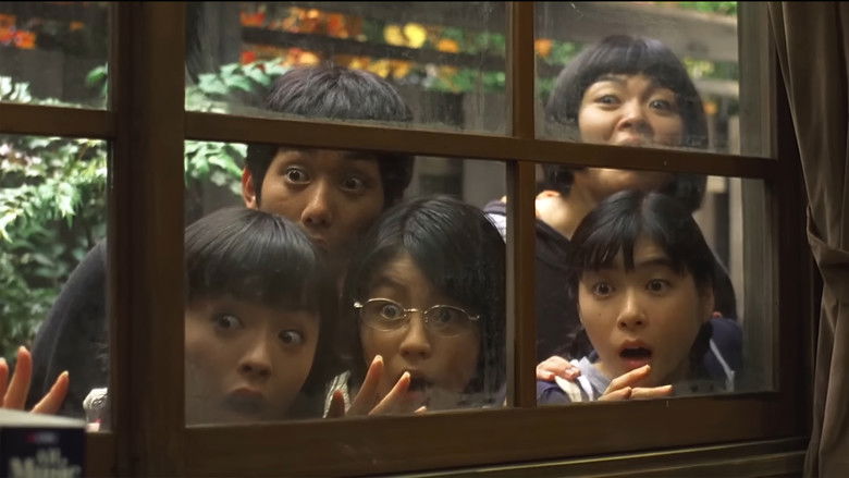 кадр из фильма Свинг-гёрлз