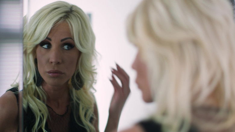 кадр из фильма 40 ans, secrets de femmes mariées