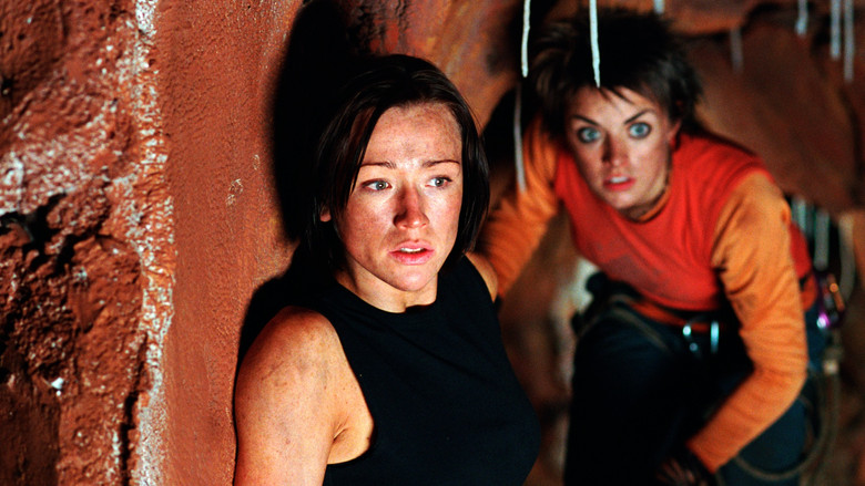 кадр из фильма Спуск 2