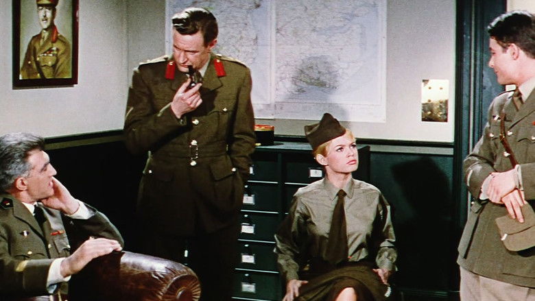 кадр из фильма Бабетта идёт на войну