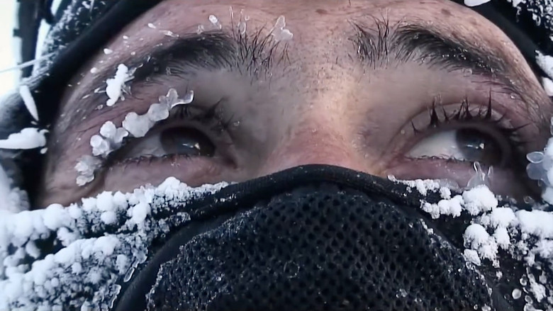 кадр из фильма La Montaña Desnuda