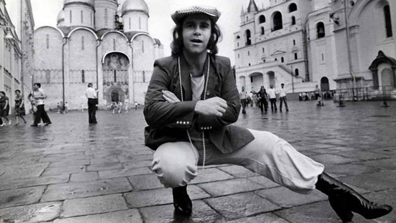 кадр из фильма To Russia... with Elton