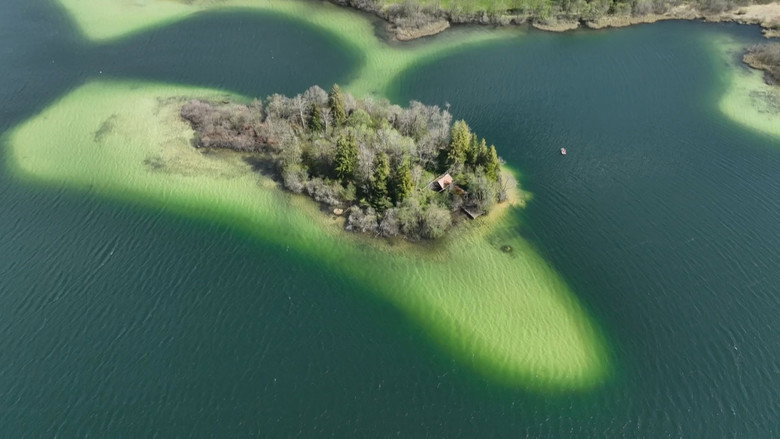 Jura, au pays des lacs et des cascades