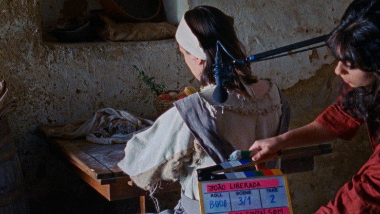 кадр из фильма Duas Vezes João Liberada