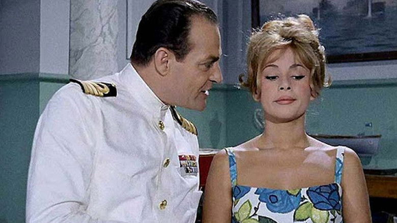 кадр из фильма Η Αλίκη στο Ναυτικό