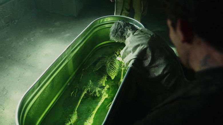 кадр из фильма Достать ножи: Воскрешение покойника