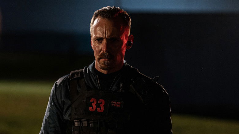 кадр из фильма Омерта 6/12