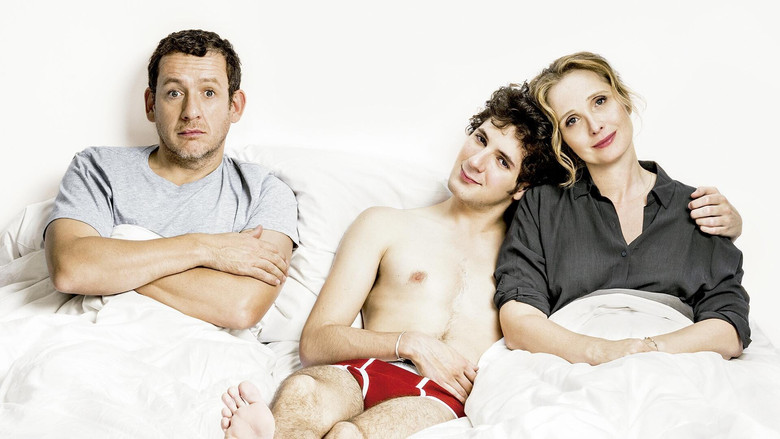 кадр из фильма Маменькин сынок