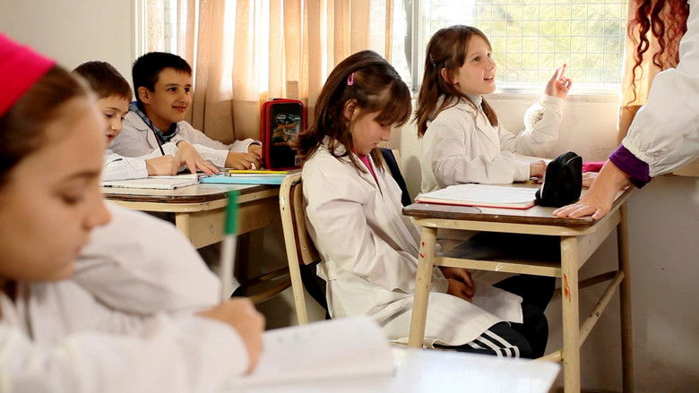 кадр из фильма La educación prohibida