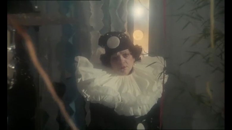 кадр из фильма По древним ступеням