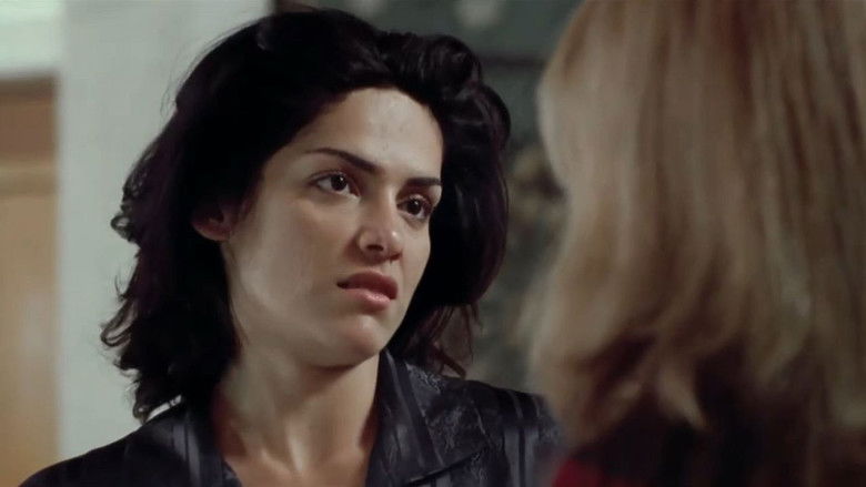 кадр из фильма Crímenes de Pasión