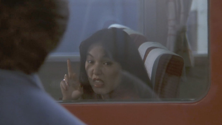 кадр из фильма Подозрение