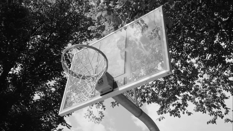 кадр из фильма FC21 (Halifax)