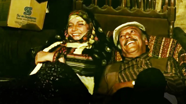 кадр из фильма Şalvar Bank