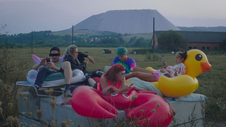 кадр из фильма Youth Topia