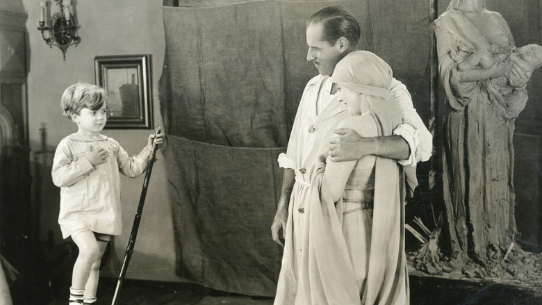 кадр из фильма All Souls' Eve