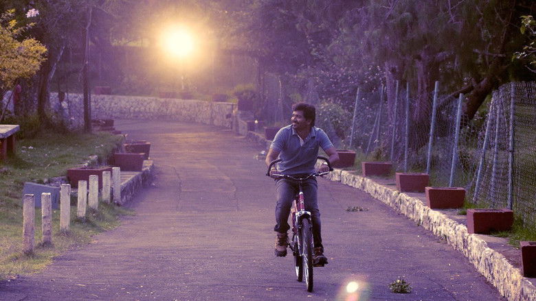 кадр из фильма பட்டதாரி