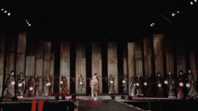 кадр из фильма Butoh: Body on the Edge of Crisis