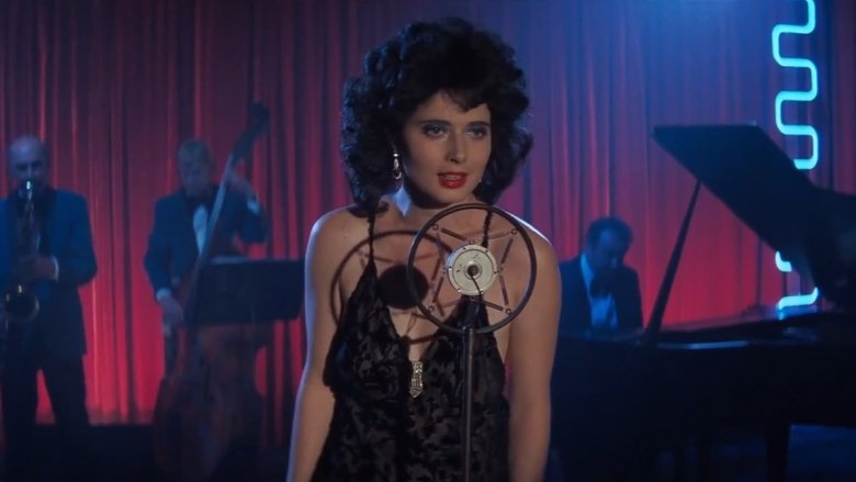 кадр из фильма Синий бархат