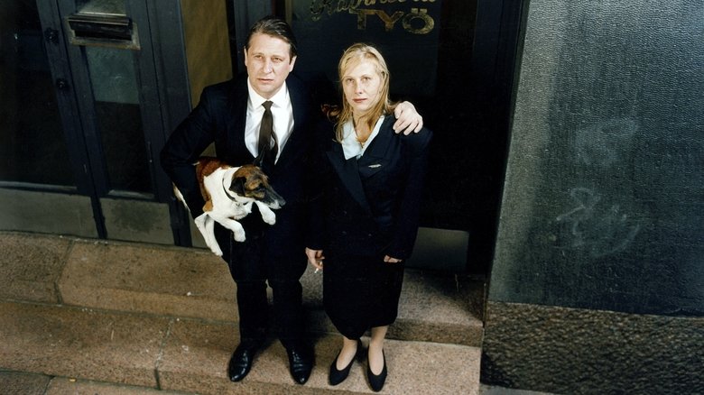 кадр из фильма Вдаль уплывают облака