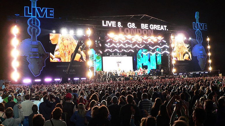 кадр из фильма Живые 8