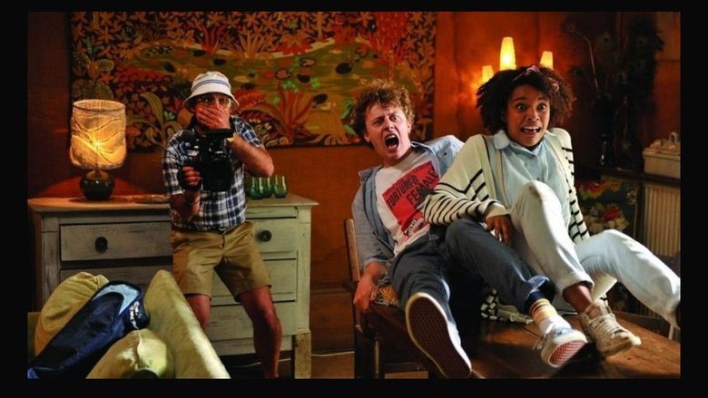 кадр из фильма Pas Très Normales Activités