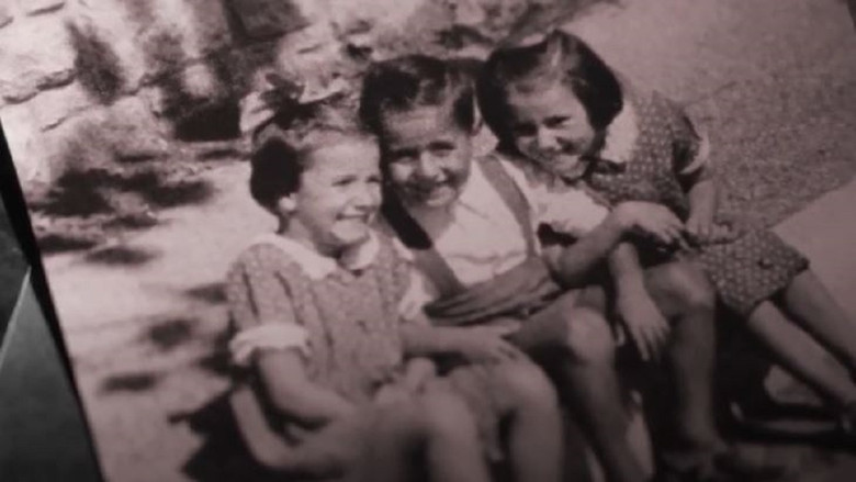 кадр из фильма Анна Франк. Параллельные истории