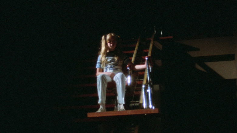 кадр из фильма Посетитель