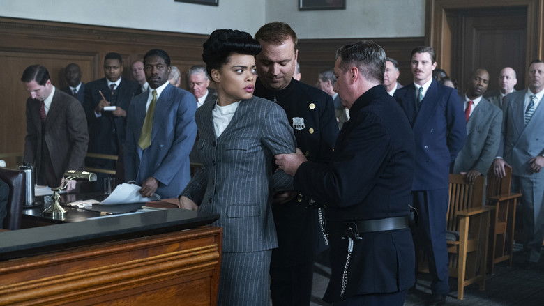 кадр из фильма Соединённые Штаты против Билли Холидей