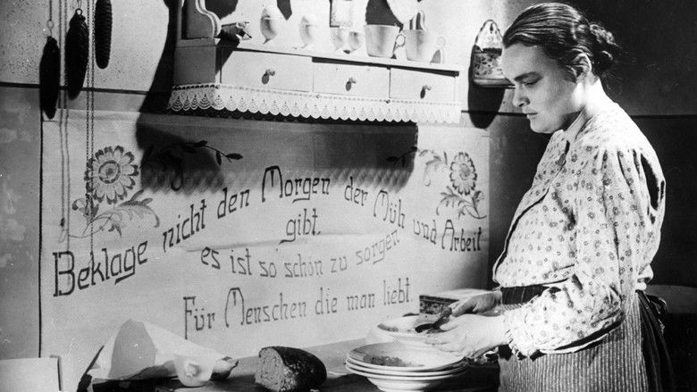 кадр из фильма Куле Вампе, или Кому принадлежит мир?