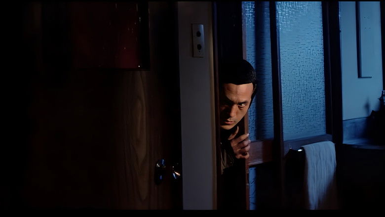 кадр из фильма 狂った性欲者　主婦を襲う！