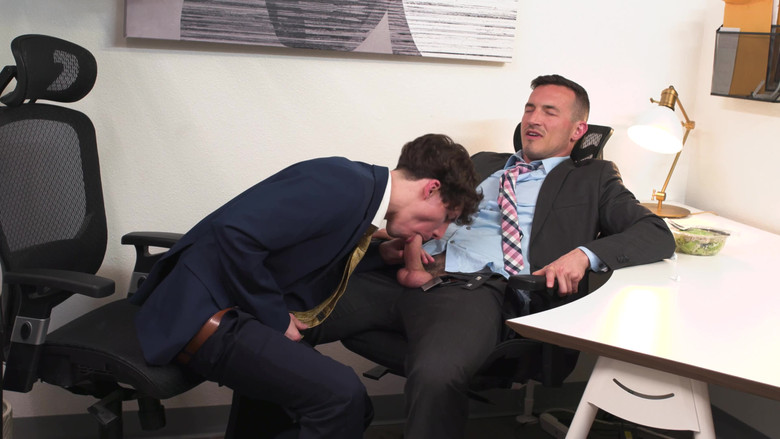 кадр из фильма This Room's Taken!