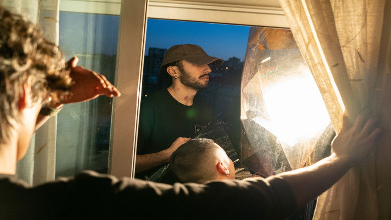 кадр из фильма El Neunoide