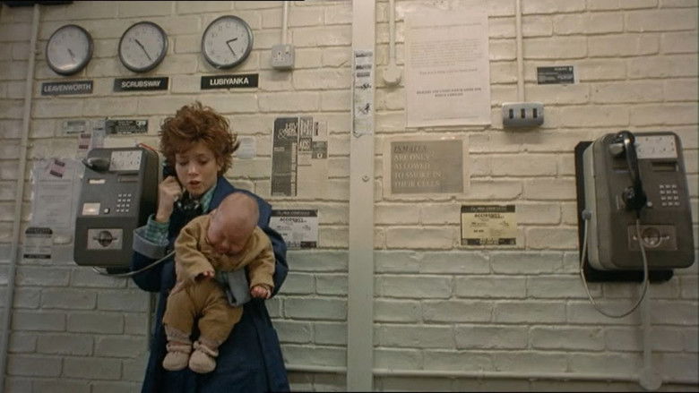 кадр из фильма Mad Cows