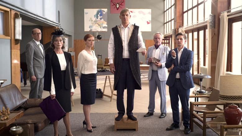 кадр из фильма Босой император