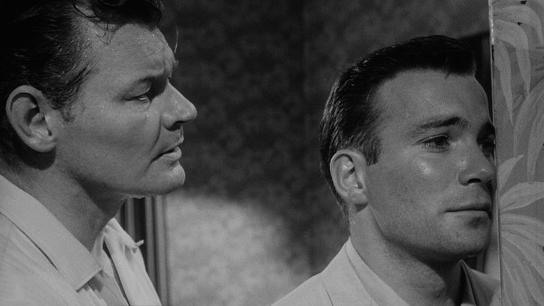 кадр из фильма The Intruder