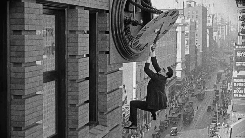 кадр из фильма Наконец в безопасности!