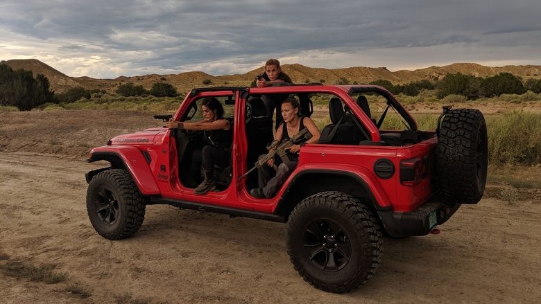 кадр из фильма Gold Raiders