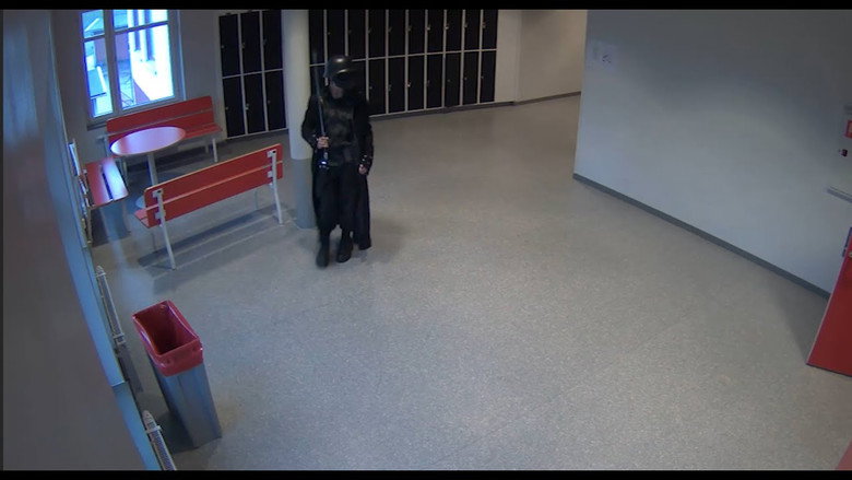кадр из фильма Skolattacken i Trollhättan
