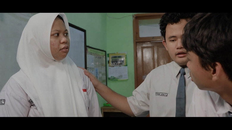 кадр из фильма Lantai Dua Setengah