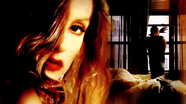 кадр из фильма Окно спальни