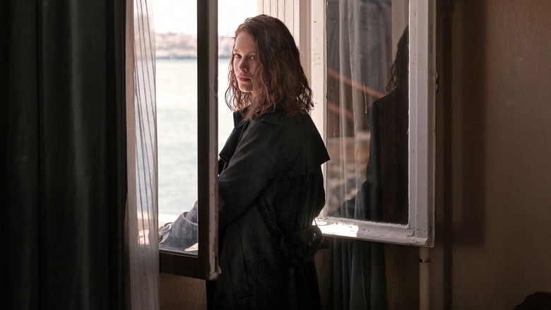 кадр из фильма Транзит