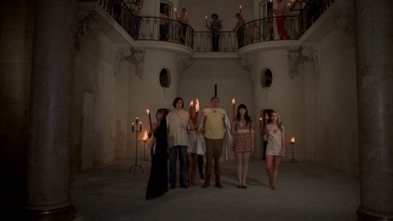 кадр из фильма Обнаженный вампир