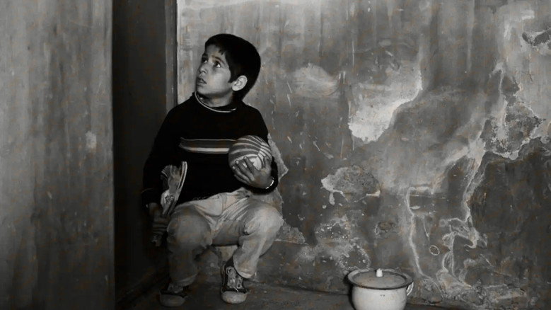 кадр из фильма زنگ تفریح‎‎