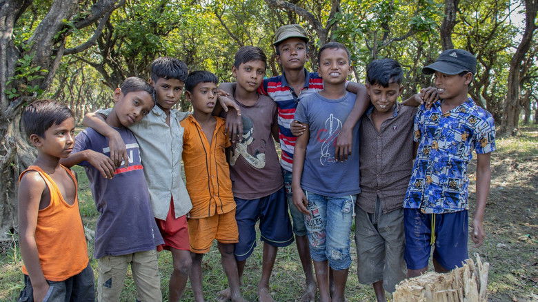 кадр из фильма হাওর বালকেরা