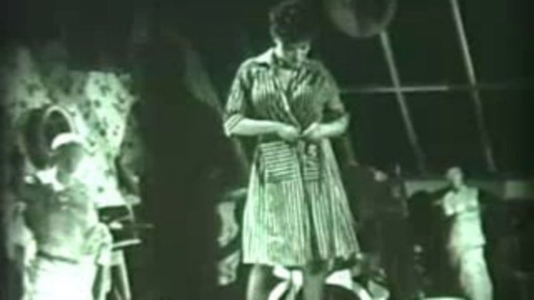 кадр из фильма Attic Queen