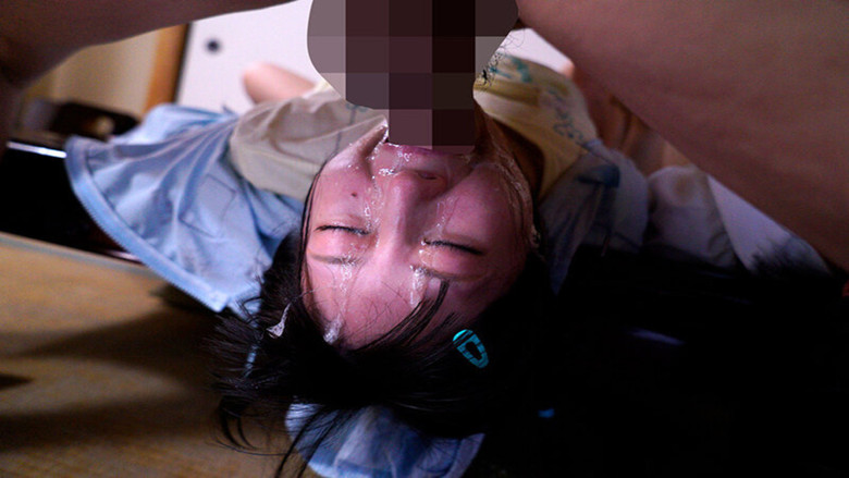 кадр из фильма 絶対に手を出してはいけないひよこ女子に媚薬まみれの極悪チ○コで鬼イラマチオ。そして… 食べごろに育った姪っ子姉妹特別編！